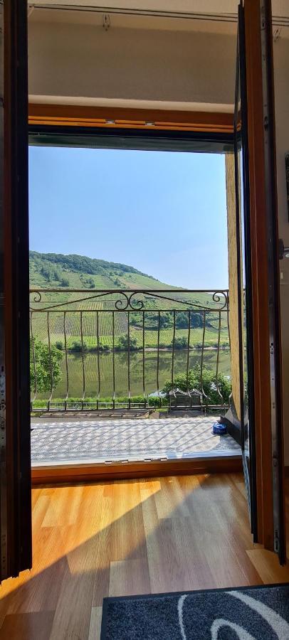 Weingut Pension Gibbert-Pohl Briedel Exterior photo